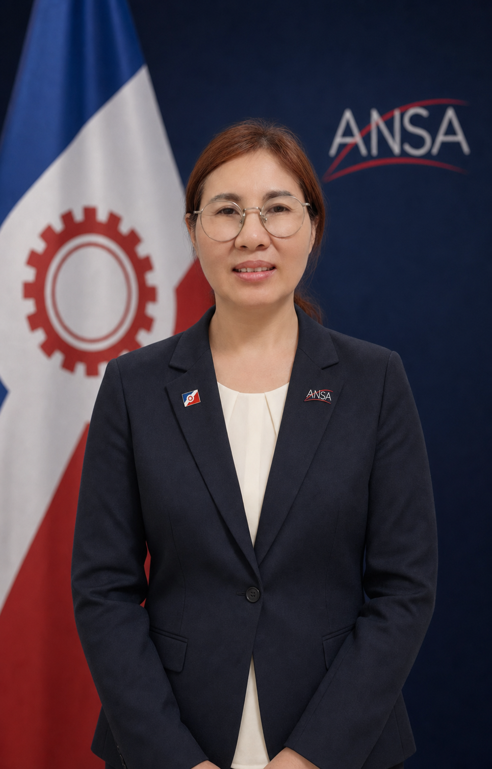 Official portrait of Fan Jing.